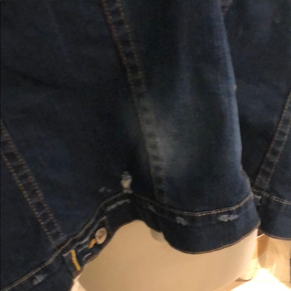 True Religion distressed Jean jacket w innerhoodie - Picture 12 of 14